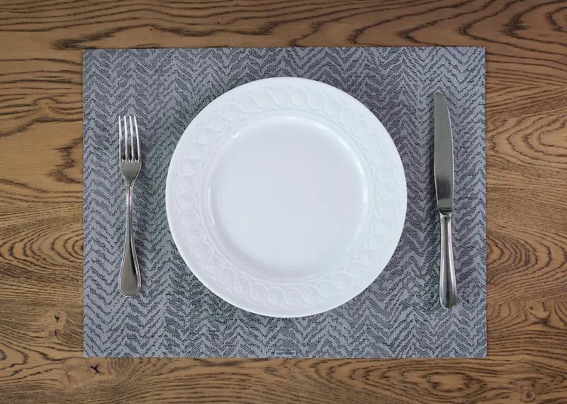 BAILEY BERRY Wave Placemats