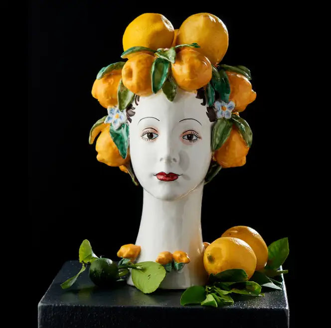 Vase tête en céramique, citrons
