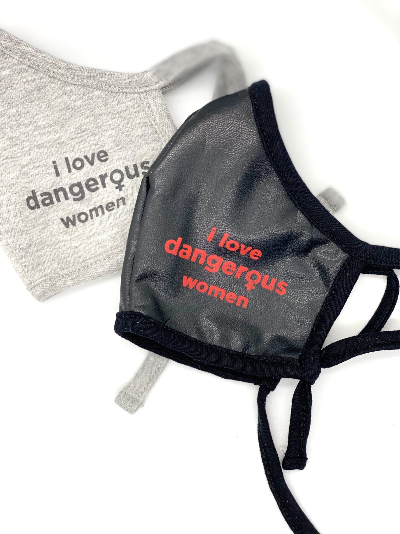 Masque facial pour adulte « I Love Dangerous Women » avec bretelles réglables et poche filtrante (paquet de 2)